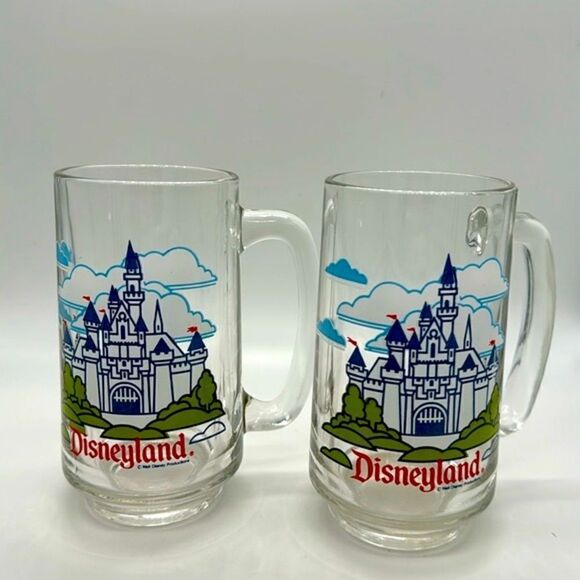 Vintage Set of 2 Disneyland Glass Cinderella Castle Mugs - Picture 1 of 5
